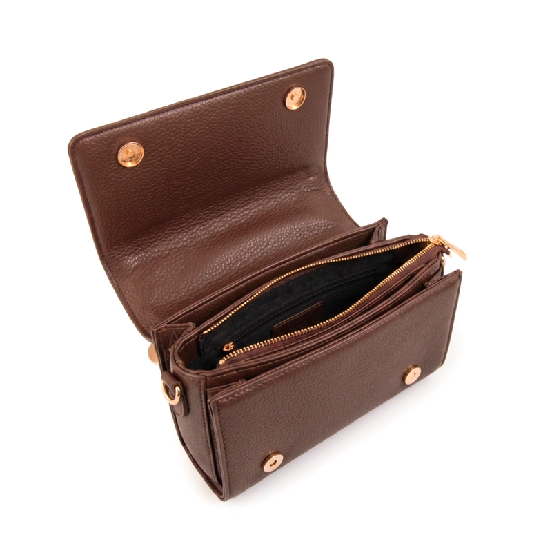 CARTERA BANDOLERA CON TAPA BRUNA CAFE - 3