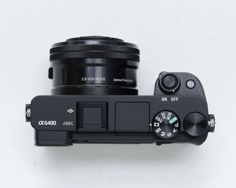 CAMARA MIRRORLESS SONY ALPHA A6400 24.2MP 4K CON LENTE 16-50MM OSS II NEGRO - 3