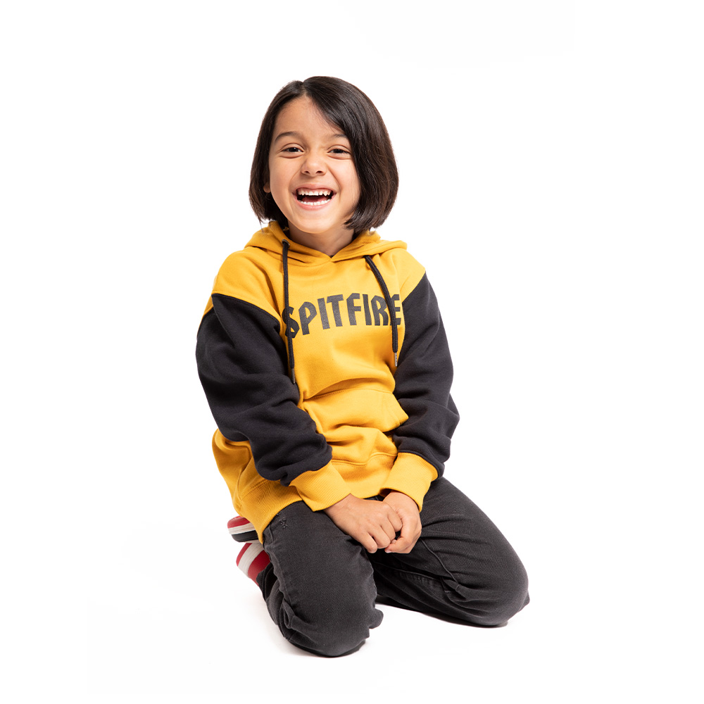 POLERÓN ALGODÓN NIÑO SPITFIRE AMARILLO CANGURO CON CAPUCHA 360° CON NEGRO - 6