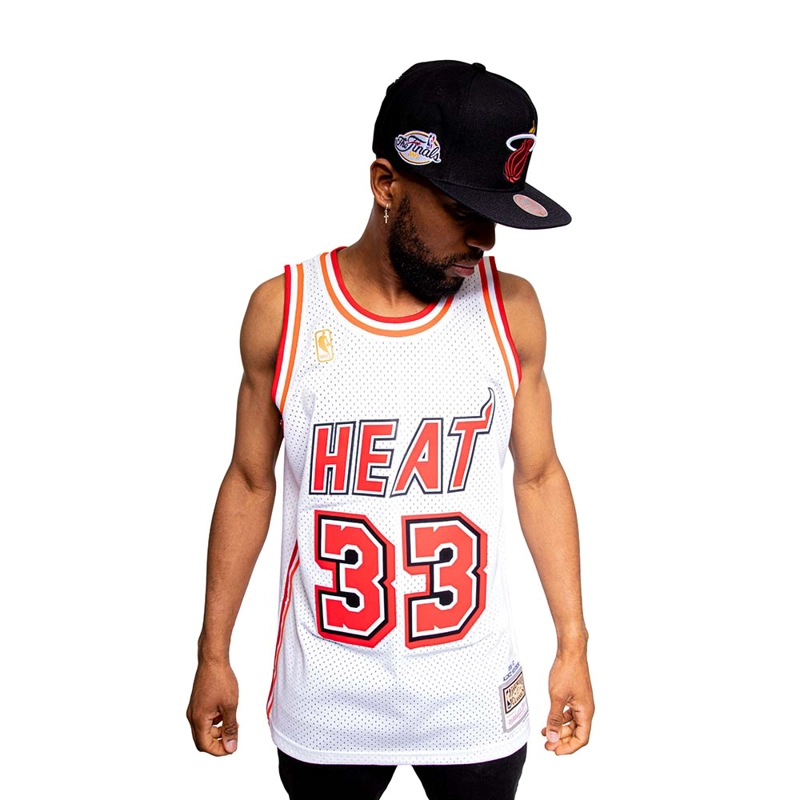 POLERA AUTHENTICS NBA HEAT 1996 ALONZO M MITCHELL AND NESS - 2
