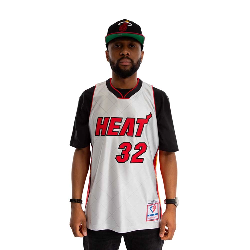 CAMISETA NBA SHAQUILLE O'NEAL MIAMI HEAT MITCHELL & NESS 2005-06 HARDWOOD CLASSICS 75TH - 1