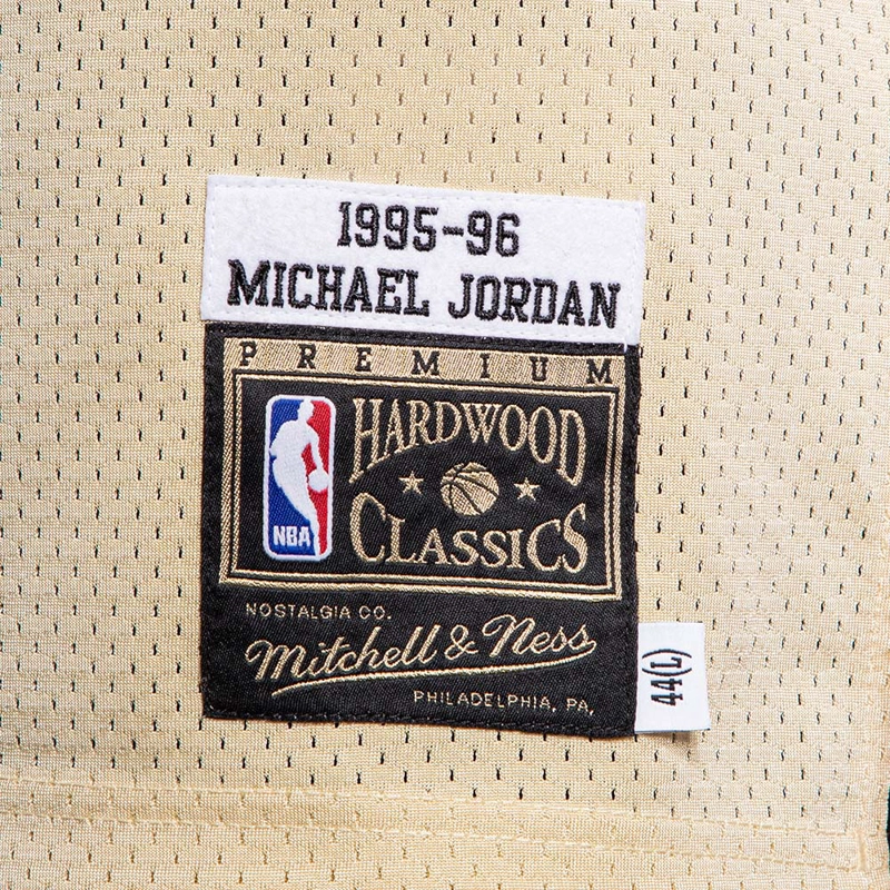 POLERA NBA GOLD JERSEY BULLS 95 MJ MITCHELL AND NESS - 7