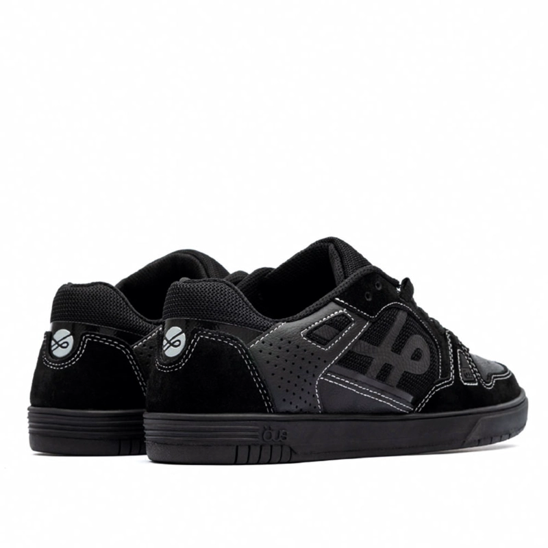 ZAPATILLA OUS 2K REFLETIVO ESSENCIAL - 3