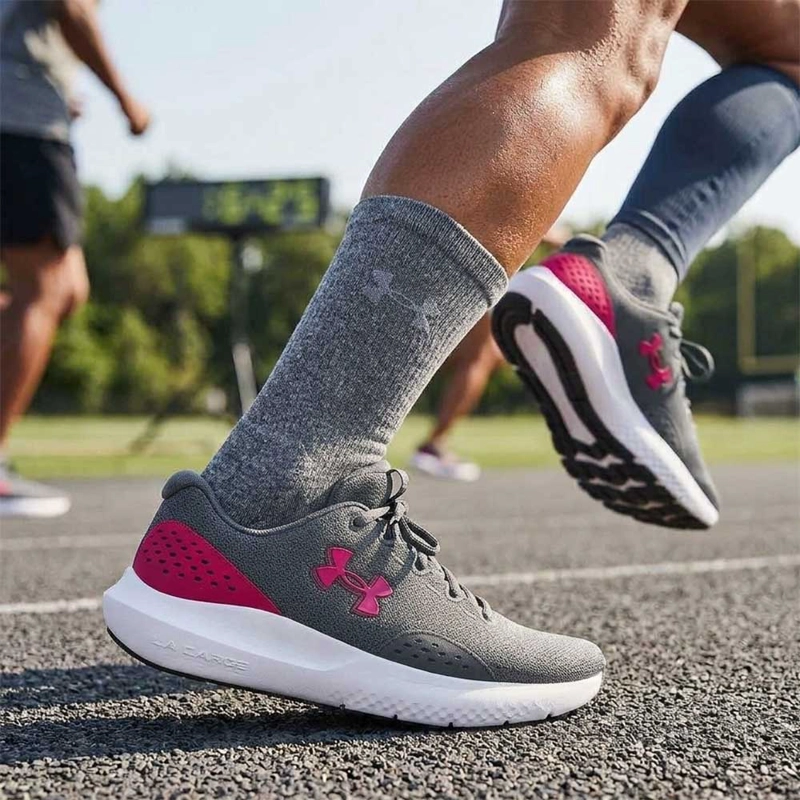 ZAPATILLA RUNNING HOMBRE UNDER ARMOUR SURGE 4 GRIS - 2