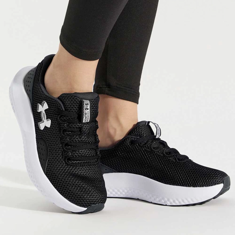 ZAPATILLA RUNNING MUJER UNDER ARMOUR SURGE 4 NEGRO - 2