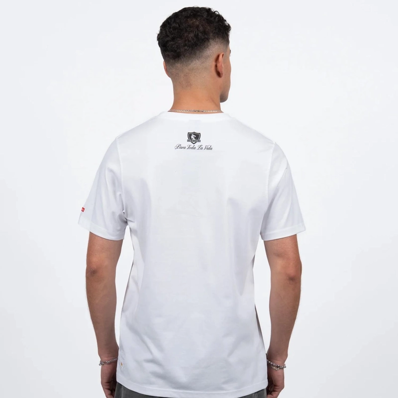 POLERA HOMBRE COLO COLO URBANO BLANCO ESCUDO NEGRO - 2