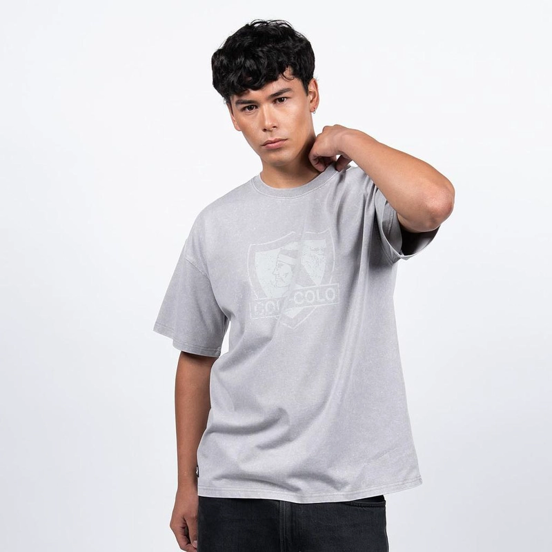 POLERA HOMBRE COLO COLO URBANO GRIS ESCUDO GRIS - 1