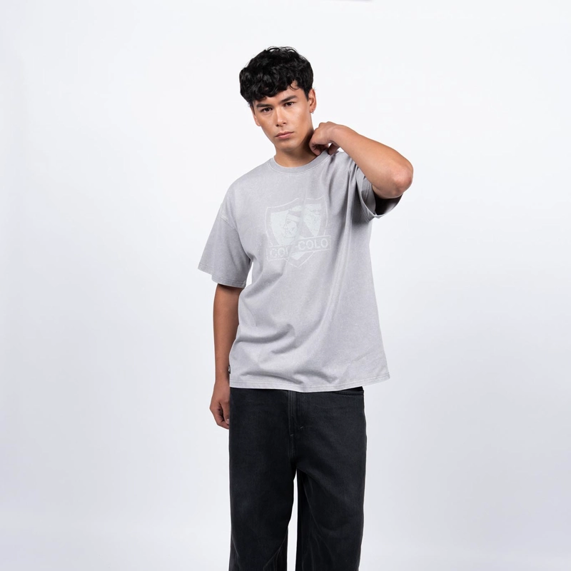 POLERA HOMBRE COLO COLO URBANO GRIS ESCUDO GRIS - 2
