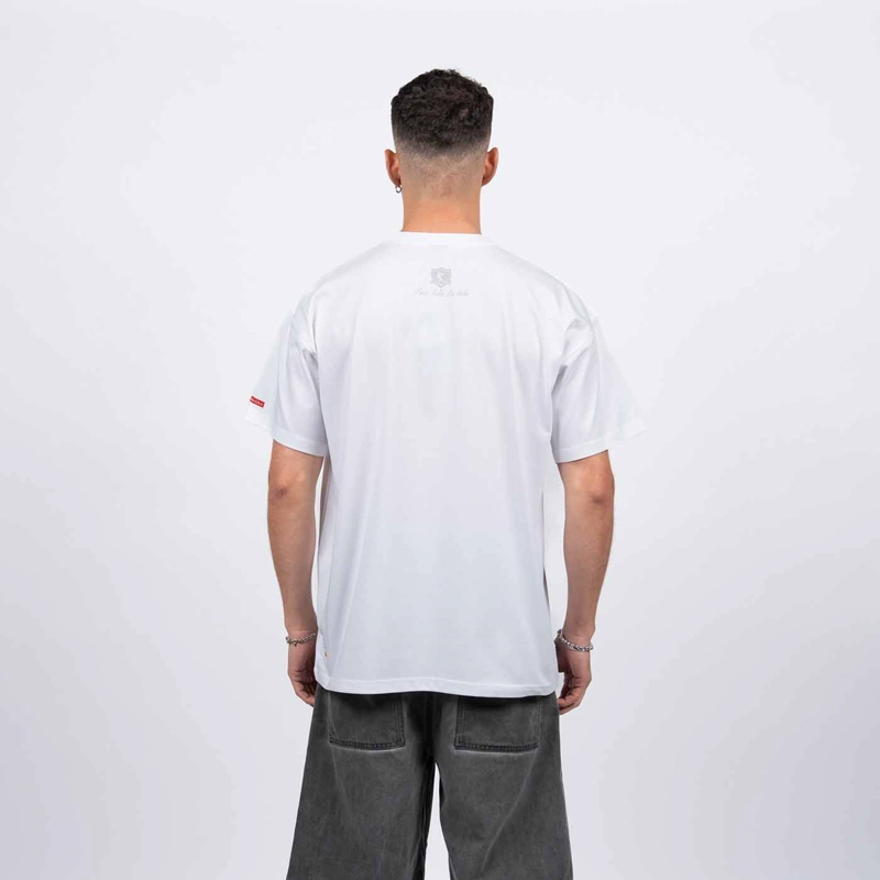 POLERA HOMBRE COLO COLO URBANO BLANCO OVERSIZE ESCUDO PEQUEÑO GRIS - 3