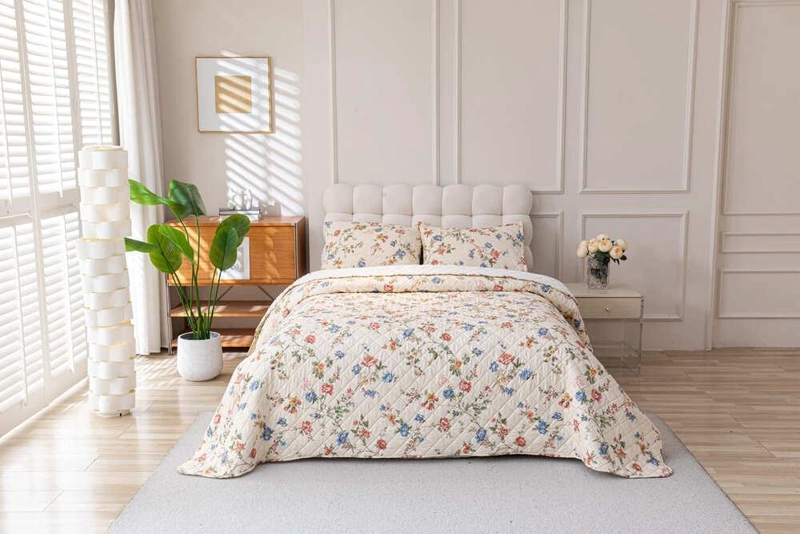 CUBRECAMA QUILT ESTAMPADO SHERPA EXTRA CALIDO CHANTILLY 2 PLAZAS BEIGE - 6