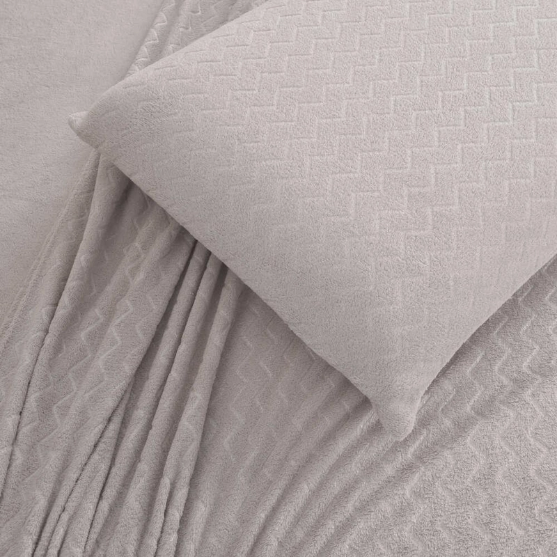 JUEGO DE SABANAS CORAL FLEECE CHANTILLY KING GRIS PLATA - 5