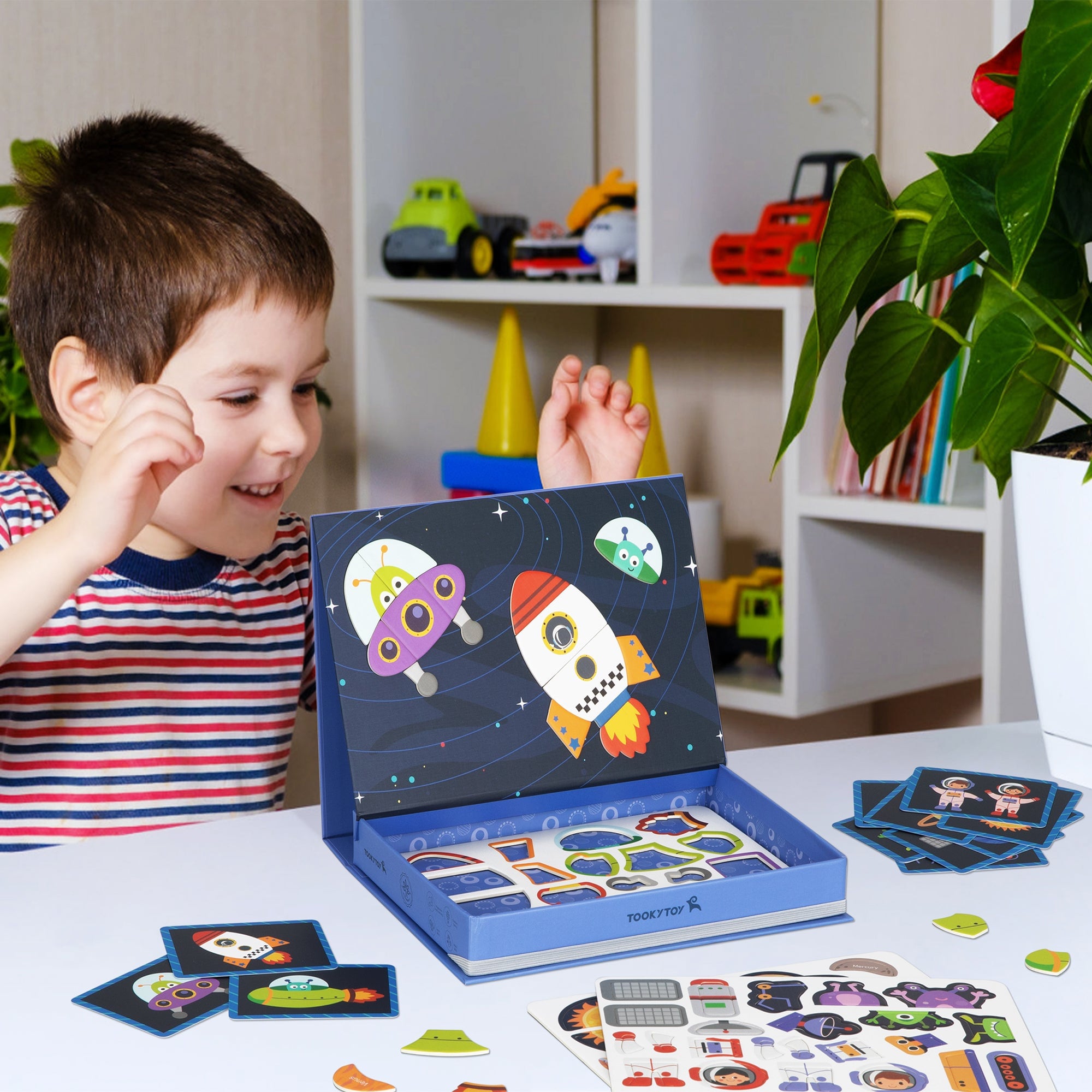 CAJA MAGNÉTICA ESPACIO TOOKY TOY - 5
