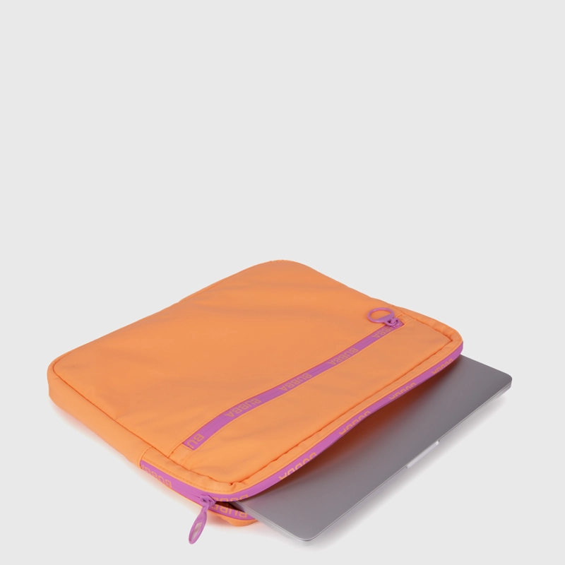 FUNDA DE COMPUTADOR DAY ESSENTIALS GINGER 14 BUBBA ESSENTIALS - 4