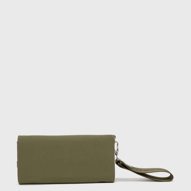 BILLETERA MILA GREEN BUBBA ESSENTIALS - 3