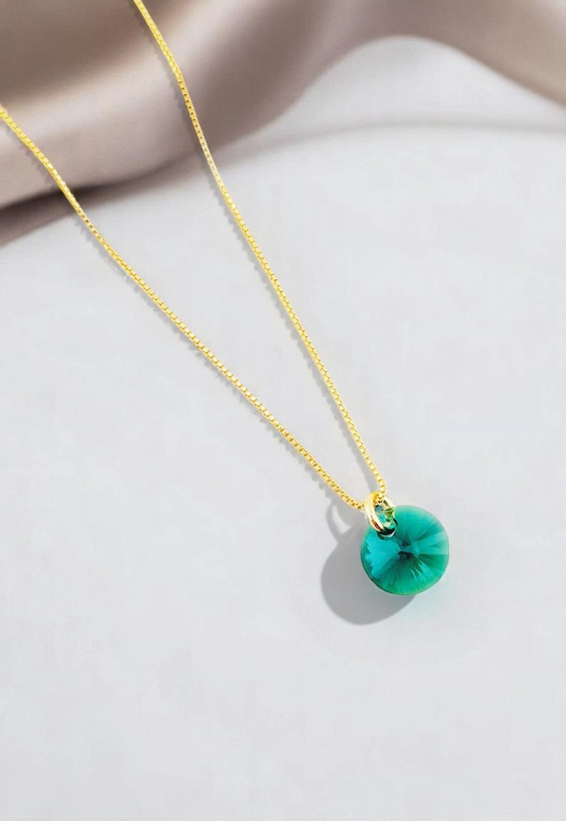 COLLAR PUNTO DE LUZ GOLD 24K CREADO CON CRISTALES DE SWAROVSKI® EMERALD - 6