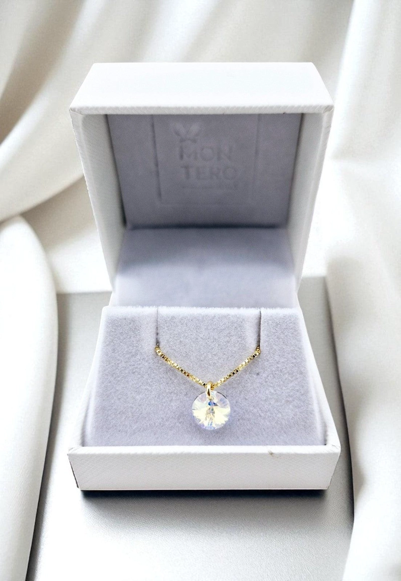 COLLAR PUNTO DE LUZ GOLD 24K CREADO CON CRISTALES DE SWAROVSKI® AURORA BOREAL - 6