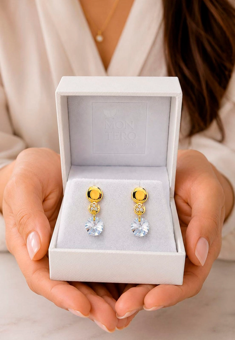 AROS JOYAS MONTERO PUNTO DE LUZ GOLD CRISTAL GENUINO BLUE SHADE ENCHAPADO EN ORO 18K - 4