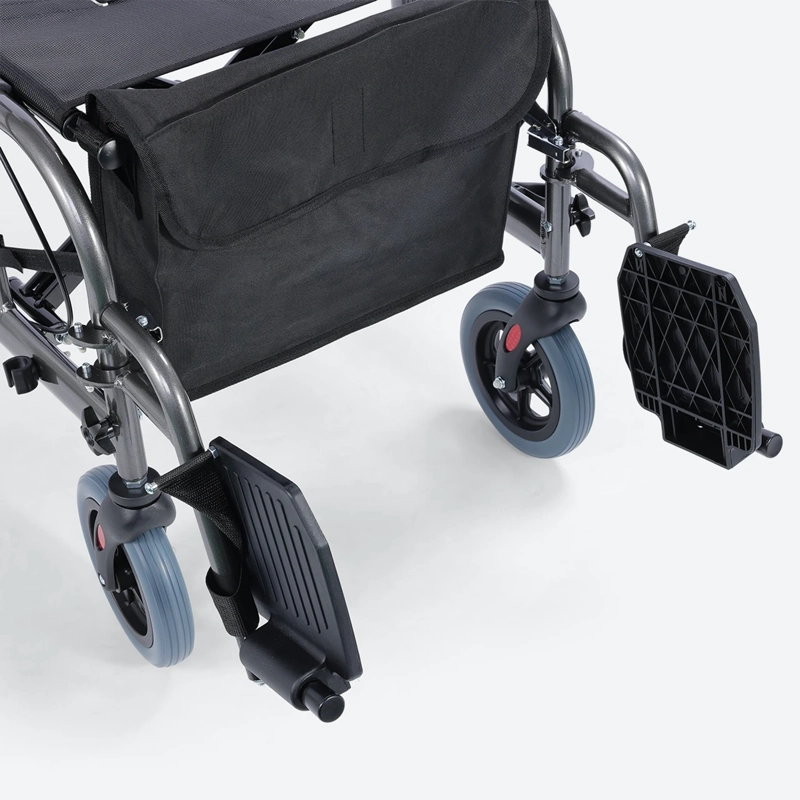 ANDADOR 4 RUEDAS CANASTO ASIENTO Y REPOSAPIE S PRO - 4