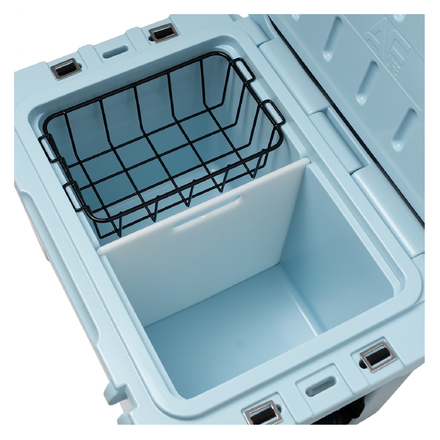 COOLER AQUA FORCE REJILLA BOX 70QT ALUMINIO - 4