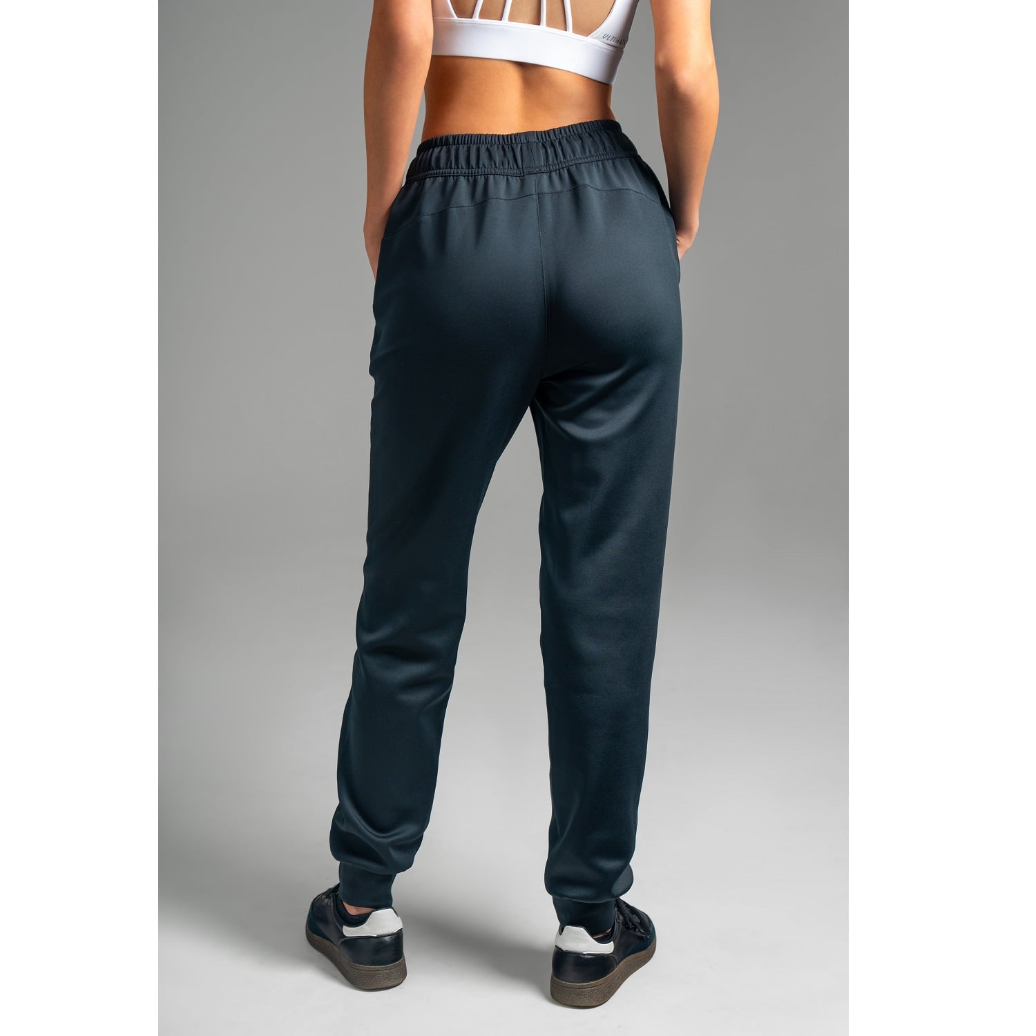 JOGGER REGULAR FIT MUJER ULTIMATE BLACK SPORT ONYX - 2