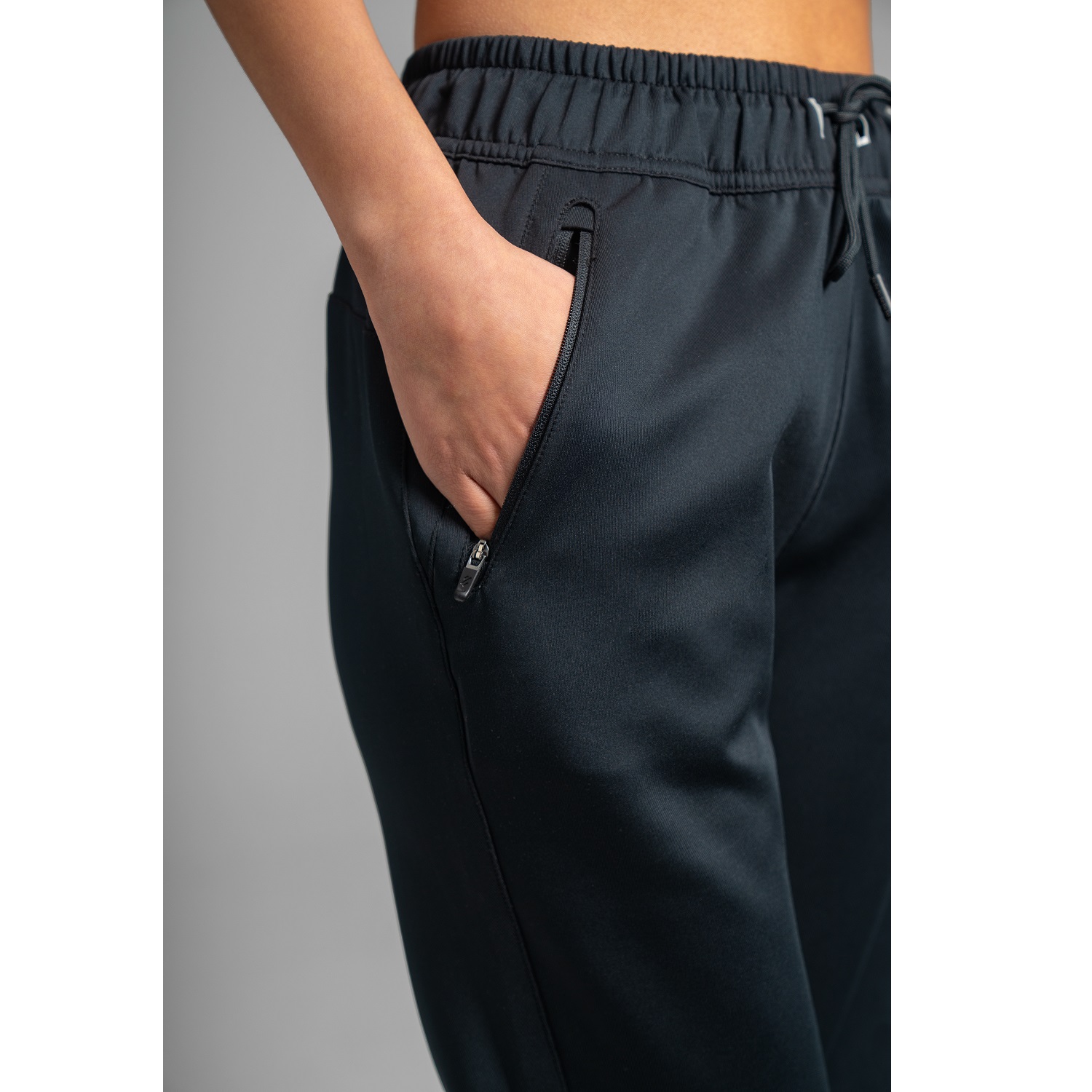 JOGGER REGULAR FIT MUJER ULTIMATE BLACK SPORT ONYX - 4