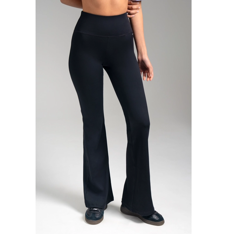 LEGGINS SLIM FIT MUJER ULTIMATE NEGRO LEGGING FLARE COSMOS - 1