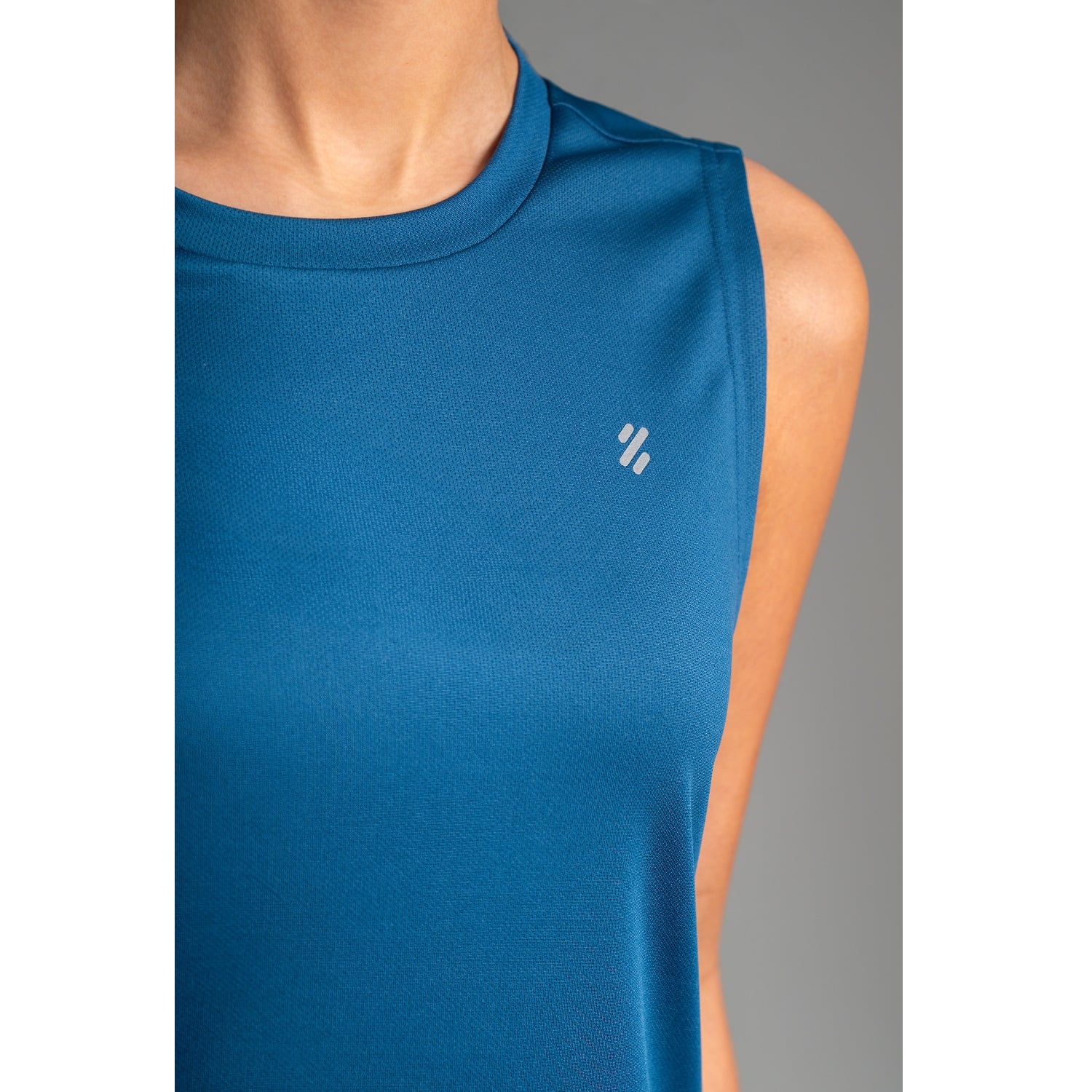 ULTIMATE POLERA SM SPORT MUJER OIL BLUE - 3