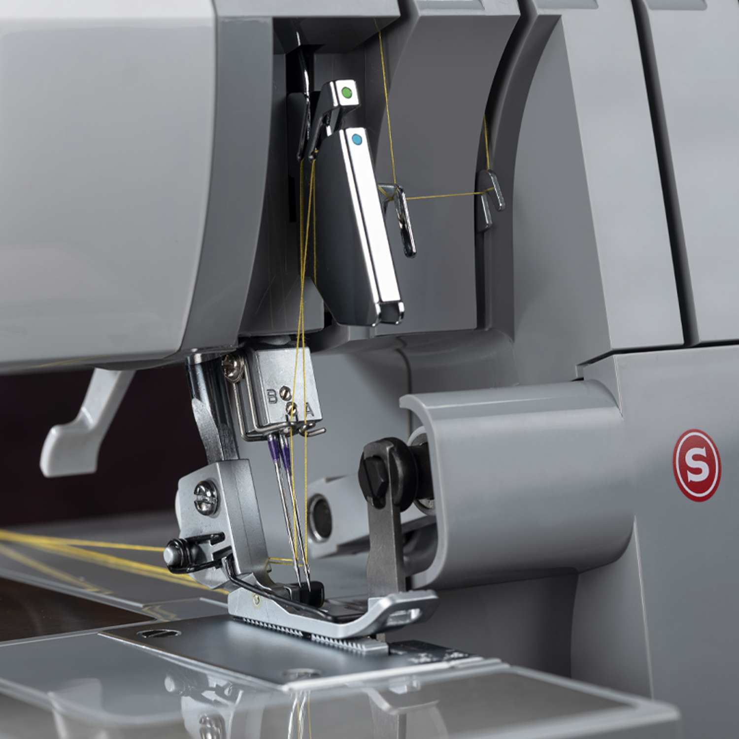 MAQUINA SINGER 1DSHD0405S MÁQUINA OVERLOCK HD0405S HEAVY DUTY - 8