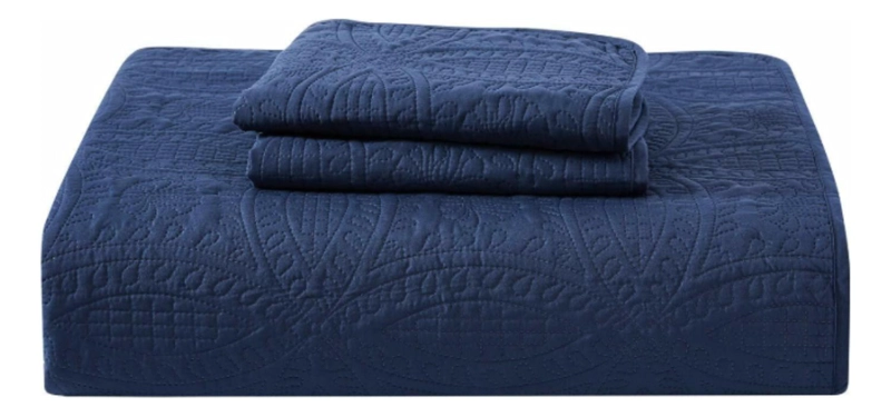CUBRECAMA IMPORTCLICK AZUL BORDADO QUILT REVERSIBLE QUEEN 228X228 CM MÁS FUNDAS ALMOHADA - 1