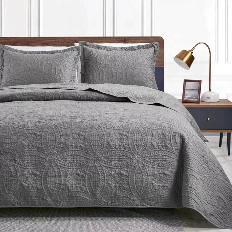 CUBRECAMA IMPORTCLICK GRIS BORDADO QUILT REVERSIBLE QUEEN 228X228 CM MÁS FUNDAS ALMOHADA - 6