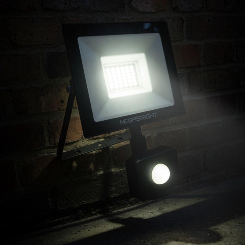 FOCO IMPORTCLICK LED HALÓGENO 30 WATT SENSOR MOVIMIENTO LUZ FRÍA CERTIFICADO - 5