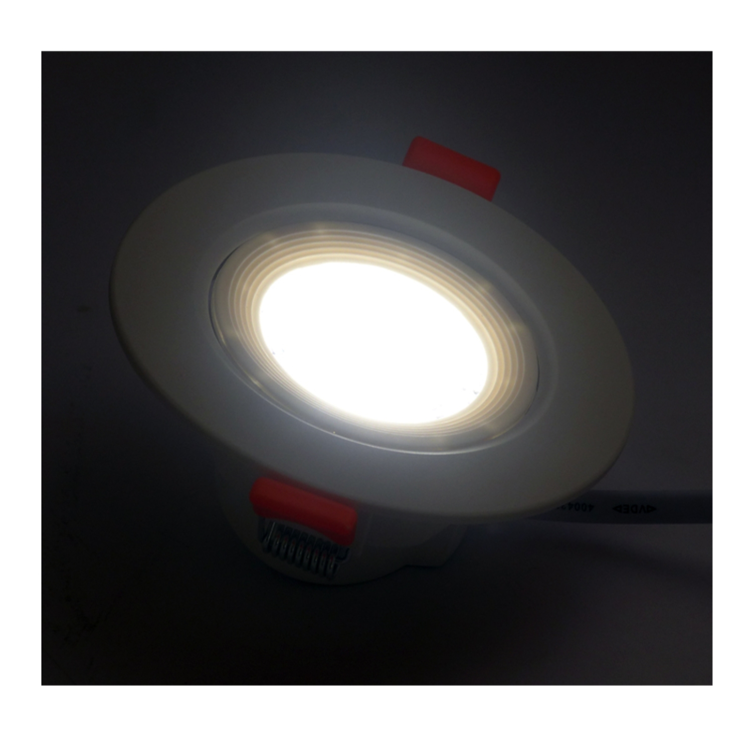 FOCO LED EMBUTIDO BASCULANTE 6.5 WATT LUZ FRÍA - 4