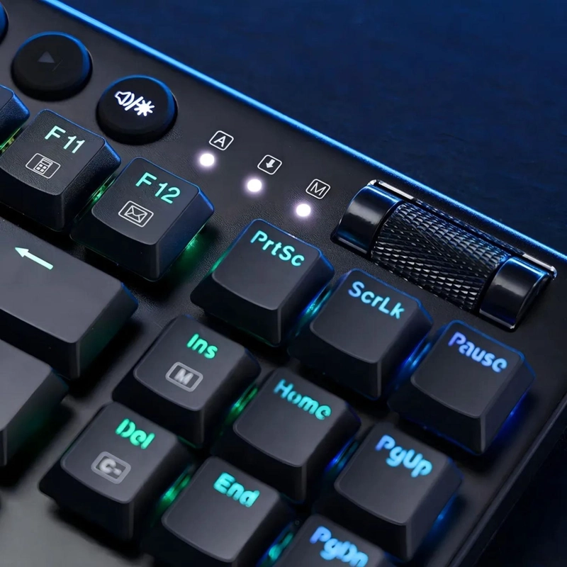 TECLADO GAMER ULTRA LOW PROFILE PROFESIONAL RGB NEGRO - 6