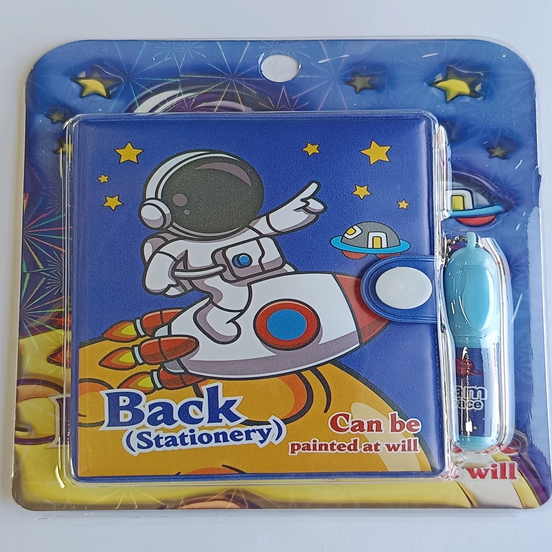 MINI LIBRETA CON DISEÑO ASTRONAUTA BROCHE Y LAPIZ 11 X 8 CM - 4