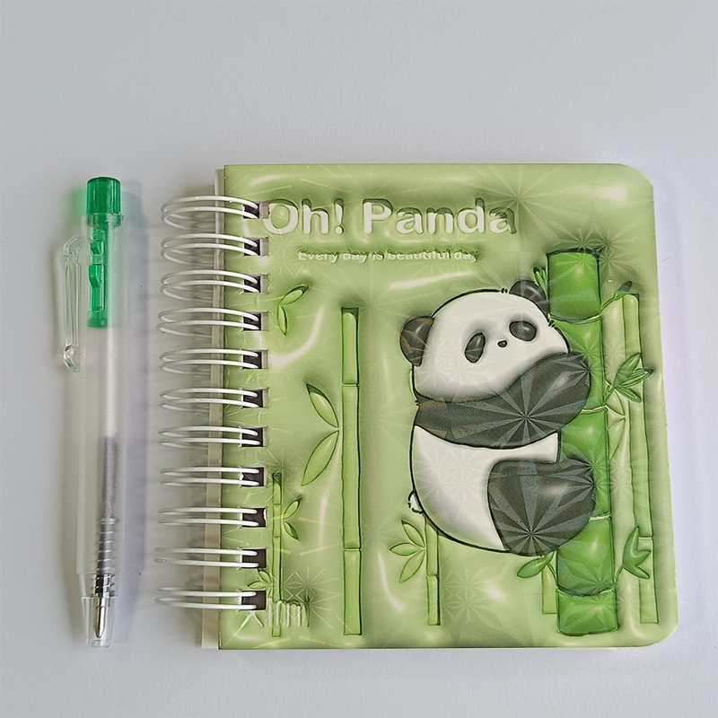MINI LIBRETA CON DISEÑO DE PANDA ESPIRAL Y LAPIZ 11 X 8 CM - 1