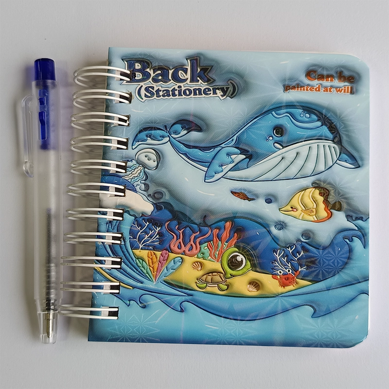 MINI LIBRETA CON DISEÑO DE BALLENA ESPIRAL Y LAPIZ 11 X 8 CM - 1