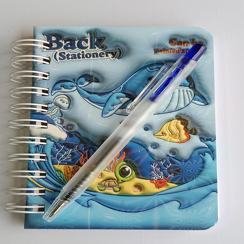 MINI LIBRETA CON DISEÑO DE BALLENA ESPIRAL Y LAPIZ 11 X 8 CM - 2