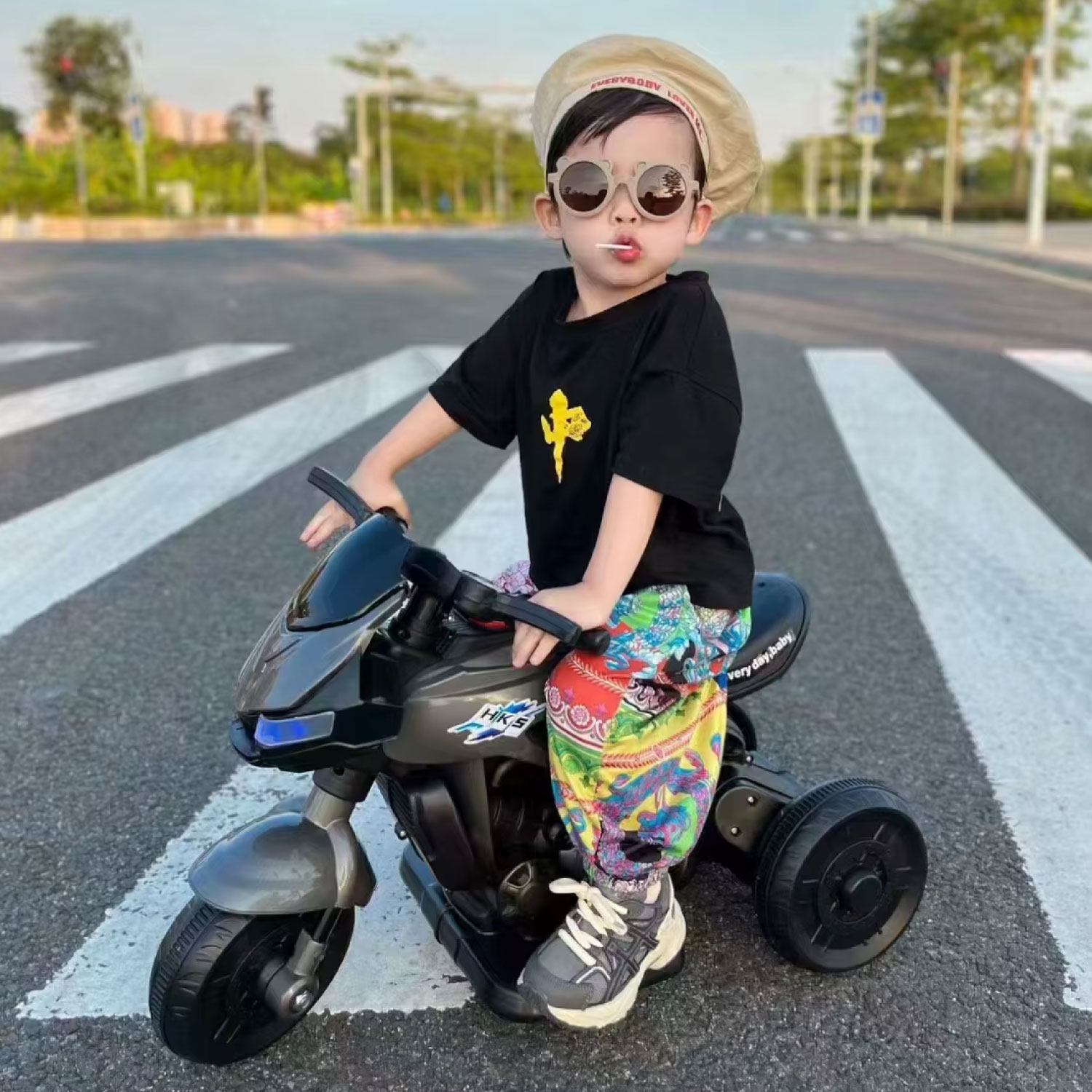 MOTO ELECTRICA INFANTIL 3 RUEDAS CON LUZ Y SONIDO HK5 6V - 3