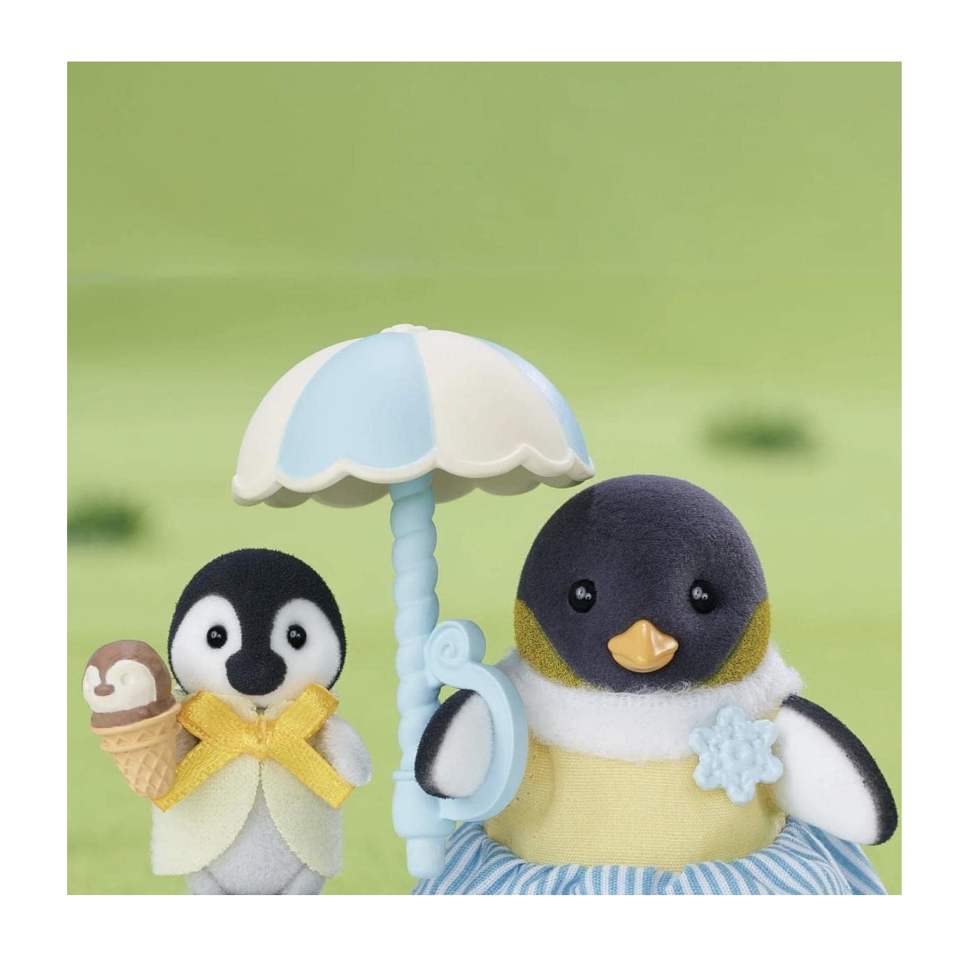 SYLVANIAN FAMILIES 5694 FAMILIA PINGÜINO CON BEBÉ - 4