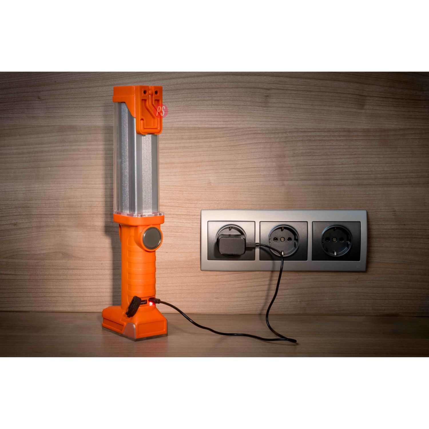 LINTERNA LED TRABAJO MAGNE TICA 600LM CON POWERBANK - PS - 7