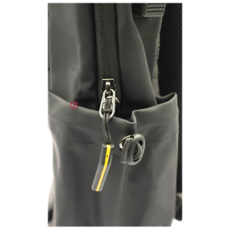MOCHILA NEGRA IMPERMEABLE CON CIERRE DELANTERO - PS - 3