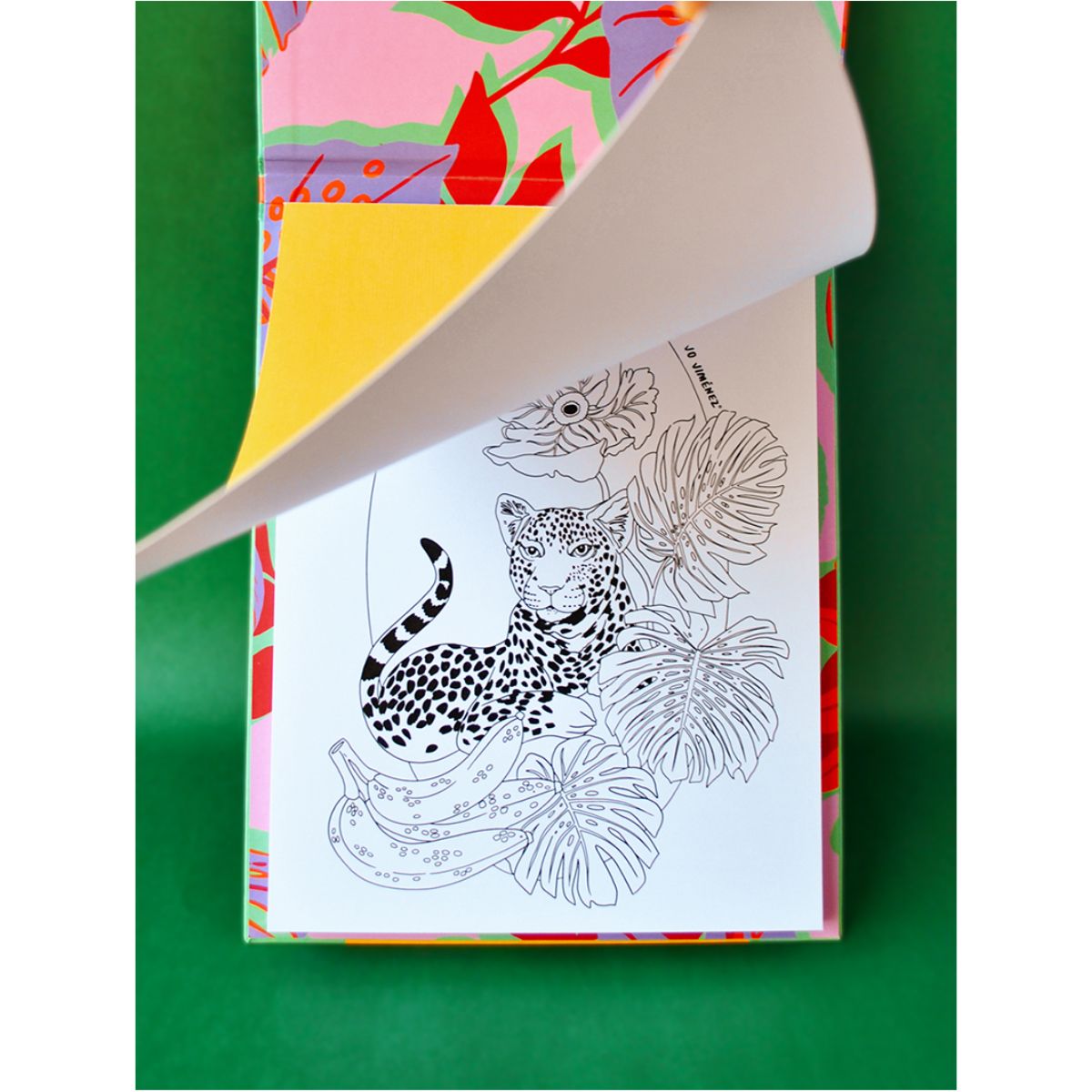 LIBRO PARA COLOREAR TROPICALIA JO JIME NEZ - 2
