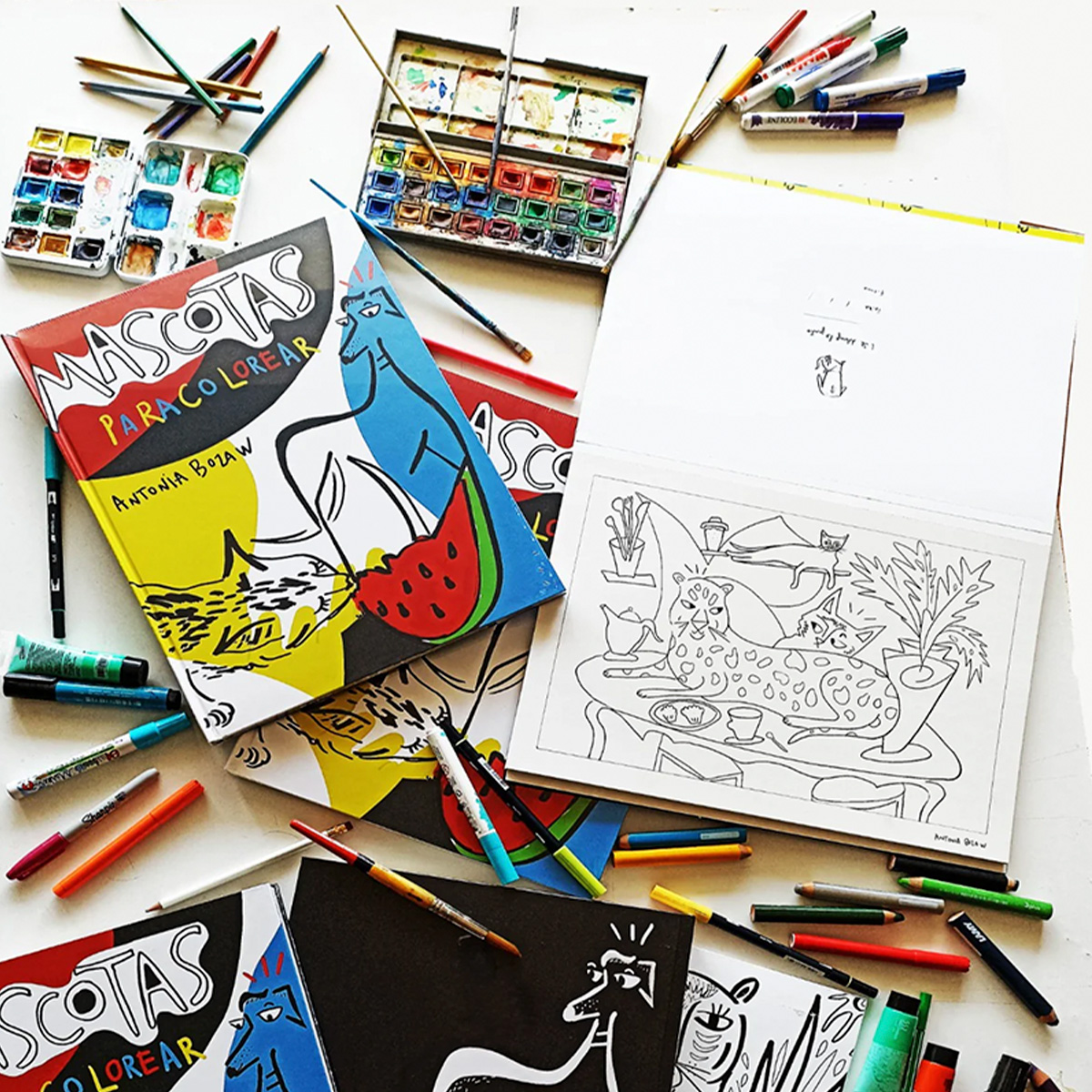 LIBRO PARA COLOREAR MASCOTAS ANTONIA BOZA - 4