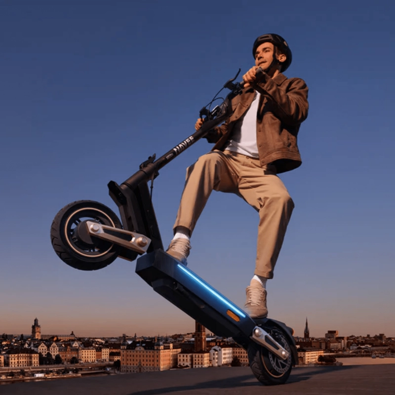 SCOOTER ELECTRICO NAVEE ST3 PRO 1350W NEGRO - 4