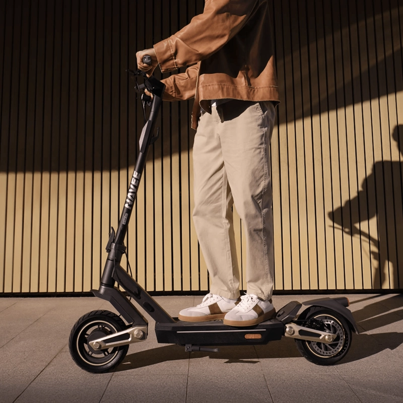 SCOOTER ELECTRICO NAVEE ST3 PRO 1350W NEGRO - 5