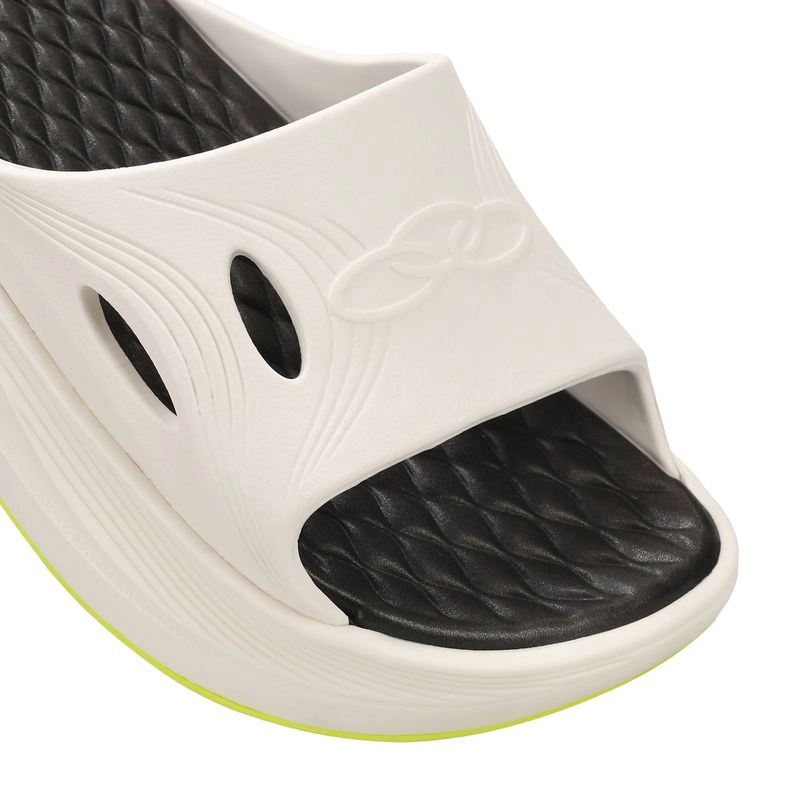 SLIDE HOMBRE_ POS CORRE ARENA - 6