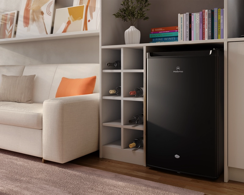 FRIGOBAR 120L FRIO DIRECTO CON LLAVE Y LUZ LED MMB120B NEGRO - 10