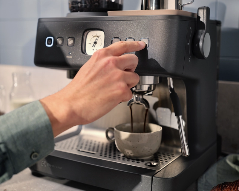 CAFETERA ESPRESSO BARISTA 3L MOLINILLO 2200W ECM90 - 9