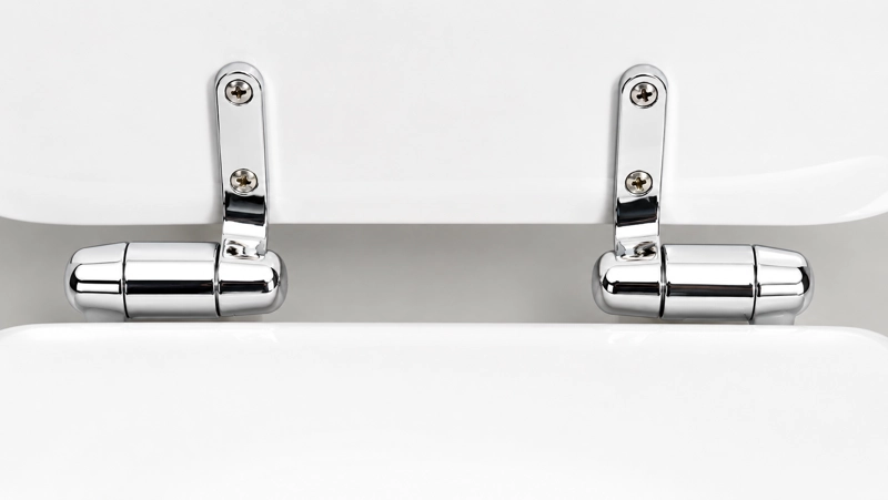 ASIENTO TAPA WC ELONGADO DE MADERA CON BISAGRAS METALICA Y CIERRE SUEVE MODELO HAMBURG MARCA TAUMM - 10