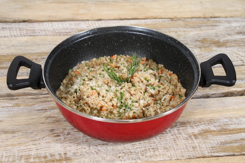 OLLA ARROCERA ANTIHADERENTE 26 CM 4,5 LITROS MODELO CORAL DUE MARCA MAGEFESA COLOR ROJO - 5